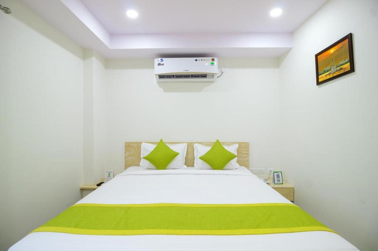 Hotel Pratz Inn Hyderabad Bagian luar foto