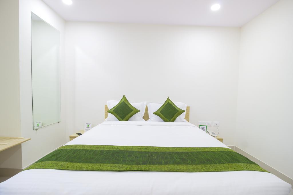 Hotel Pratz Inn Hyderabad Bagian luar foto