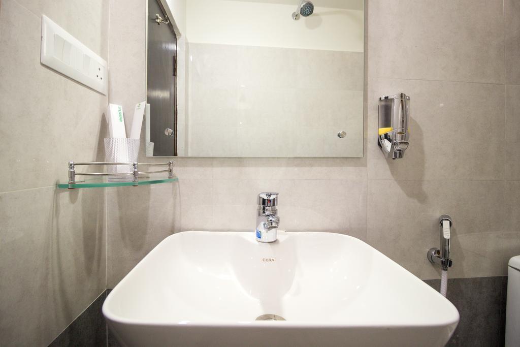 Hotel Pratz Inn Hyderabad Bagian luar foto