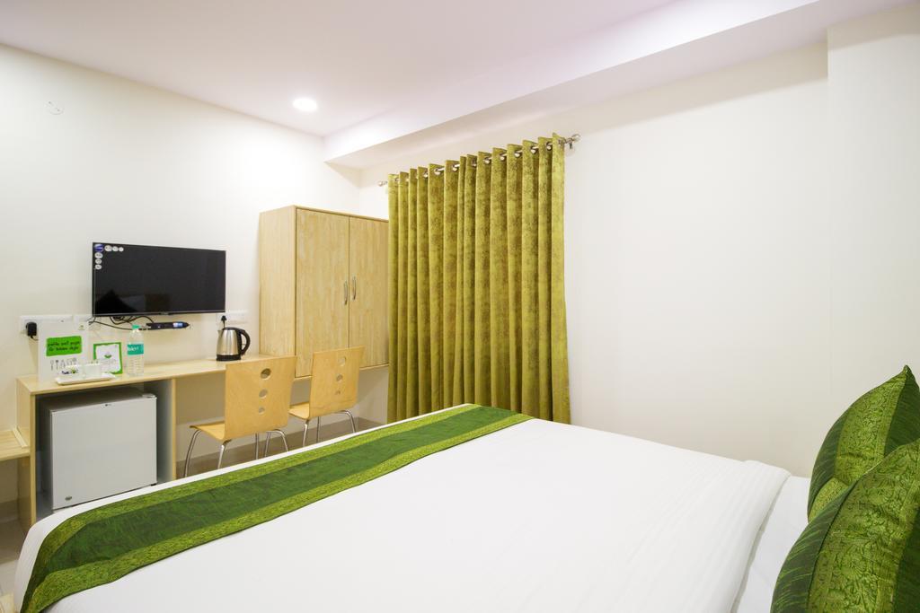 Hotel Pratz Inn Hyderabad Bagian luar foto